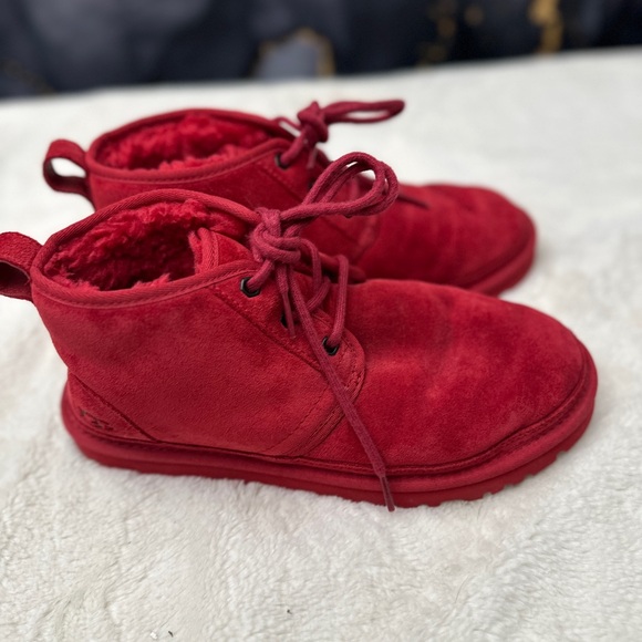 UGG Suede Fur Lined Neumal Boot Lace Up Chukka Ankle Boots - Picture 2 of 8